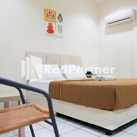 Senyaman Hotel Redpartner